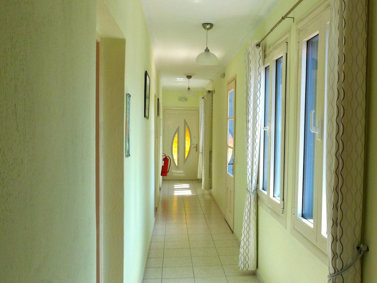 Orama Hotel Sígrion Buitenkant foto